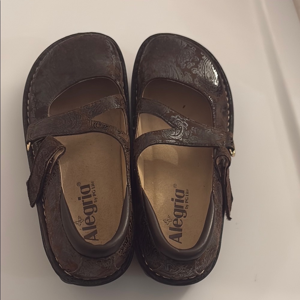 Alegria Brown Shoes - Picture 3 of 4